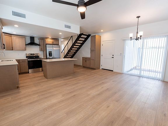 5th image of 1300 N Rook Ave #7