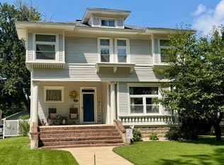 325 N Elliott St, Olney, IL 62450