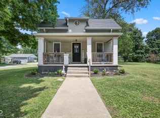 157 W Boone St, Cloverdale, IN 46120