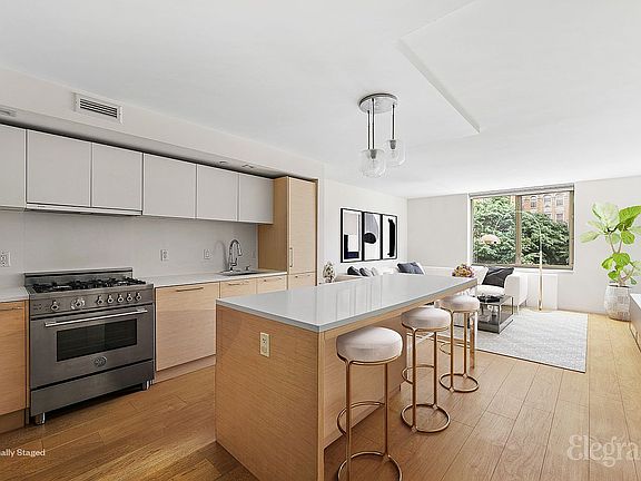 2nd image of 101 W 87th St APT 207