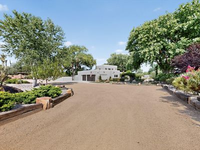 2609 Pajarito Meadows Rd SW, Albuquerque, NM, 87105