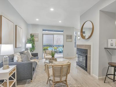 7595 Canyon Meadow Cir APT A, Pleasanton, CA, 94588