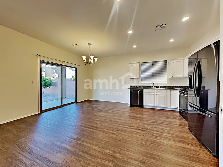 902 E Autumn Harvest Pl — Photo 5