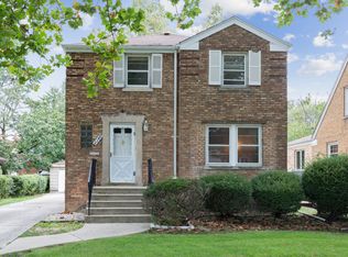 2348 S 7th Ave, Riverside, IL 60546