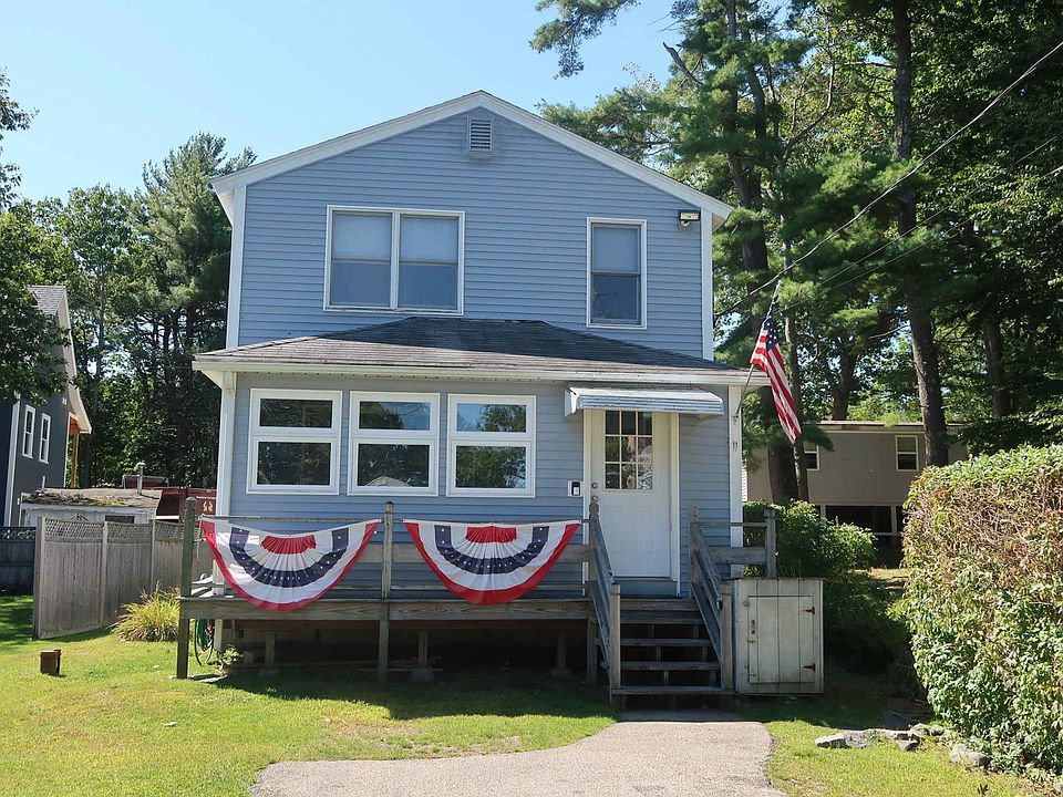 1st image of 11 Oceanside Ave E
