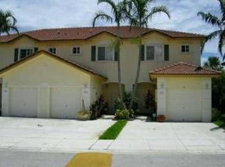 951 NW 100th Ave, Pembroke Pines, FL 33024