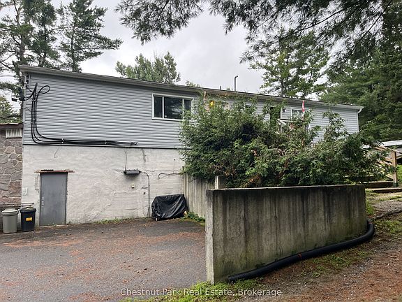 4th image of 368 Manitoba St