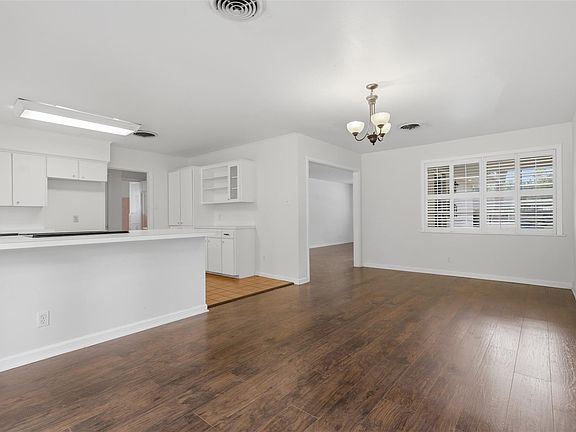 5th image of 5206 Carew St