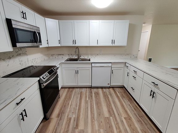 4th image of 4932 Wilshire Ct SE #B
