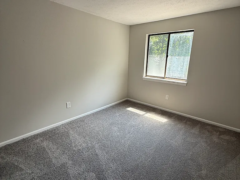 15 Veranda Rd #6 — Photo 7