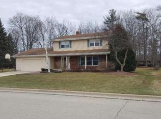 1903 Appletree Rd, Sheboygan, WI 53083