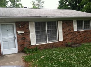 805 Holliday Dr APT D, Greensboro, NC 27403