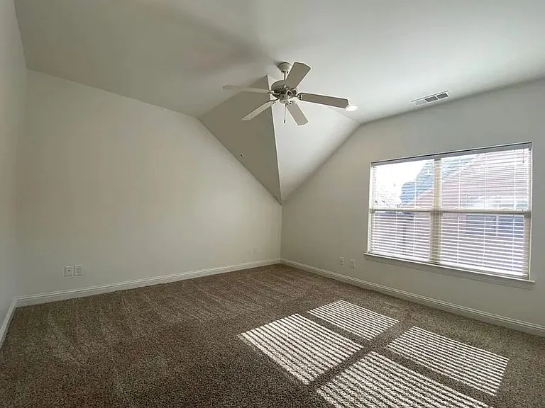 3421 Normandy Ave #4 — Photo 10