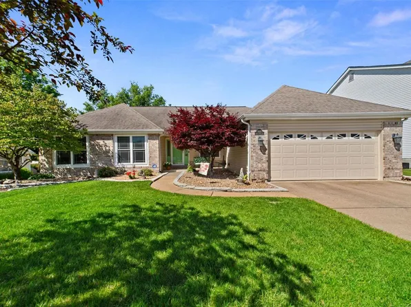 4863 Forder Oaks Ct, Saint Louis, MO 63129