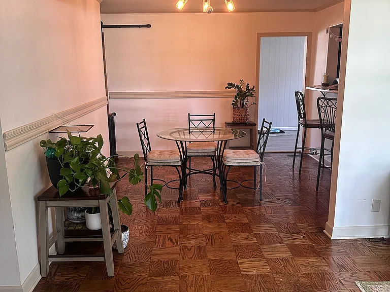 1817 Ivy Ln — Photo 4
