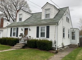 167 E View Ave, Cranston, RI 02920