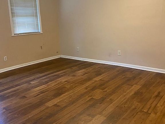 5th image of 118 Crescent Dr APT C