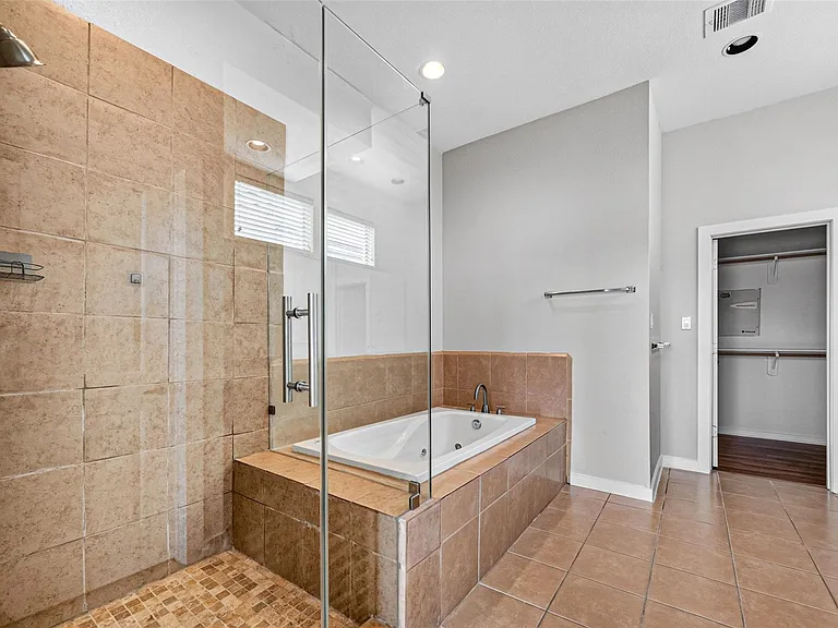2352 Sperber Ln — Photo 29
