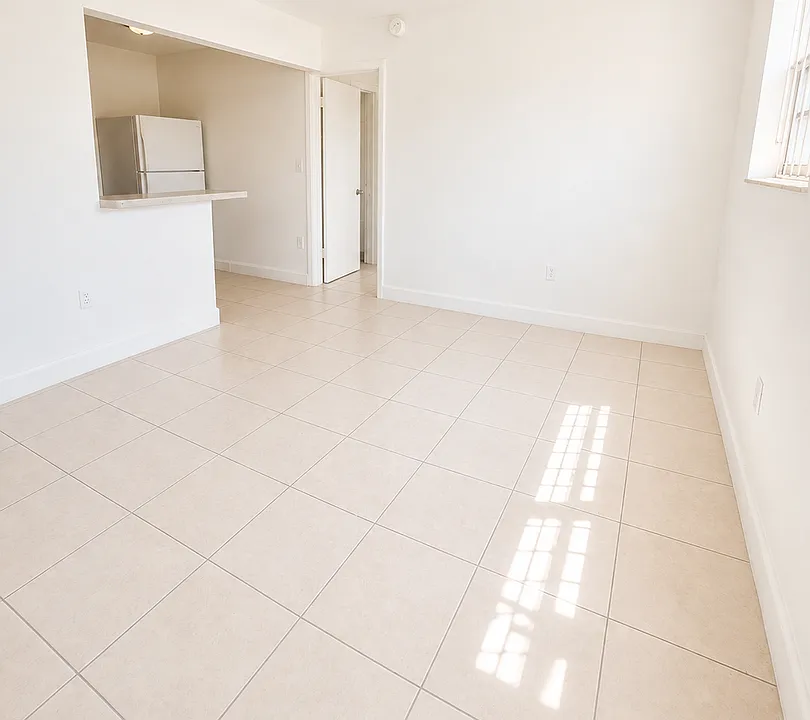 3525-3487 NW 35th Ave