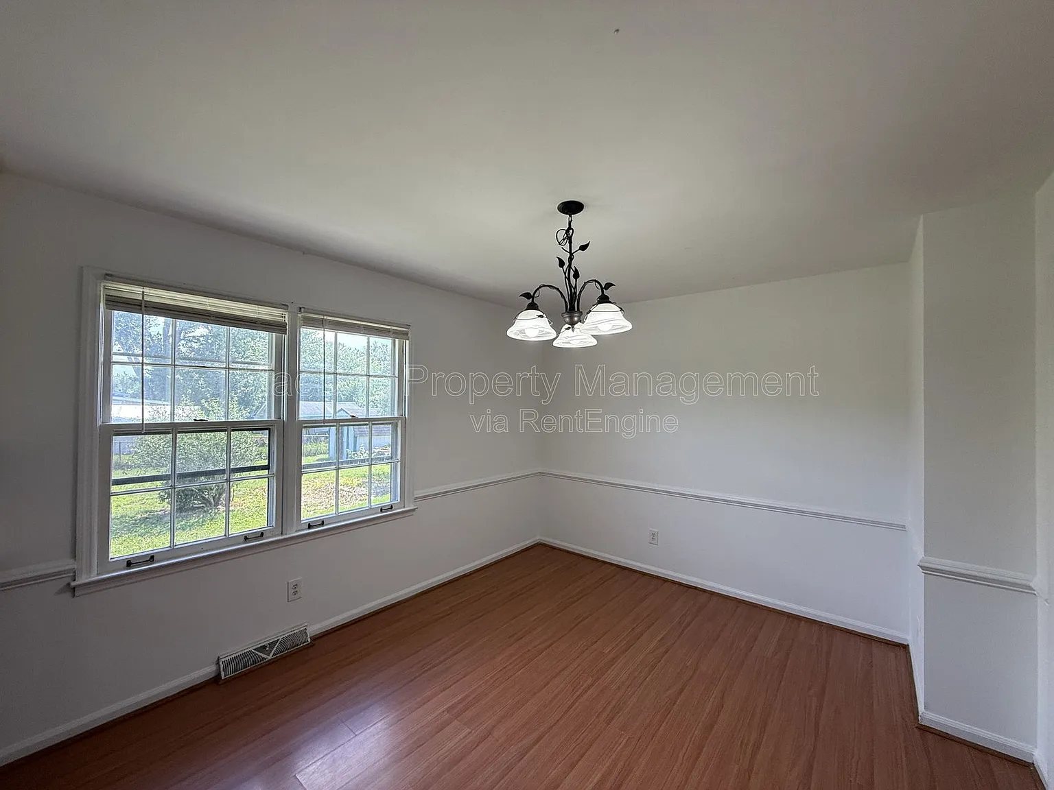3 bed, 2.0 bath, 1583 sqft, $2,195 — Photo 3