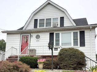639 Thoreau Ter, Union, NJ 07083