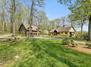 68 Amory Ln, Southfield, MA 01259