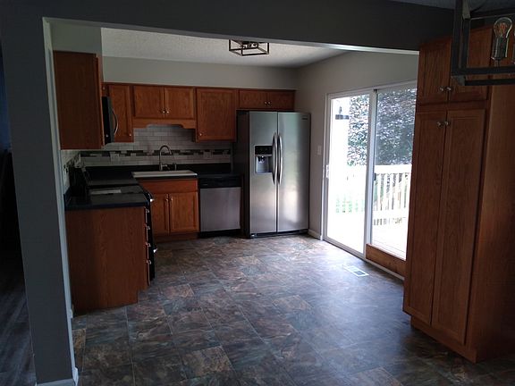 5th image of 5422 Locust Ave