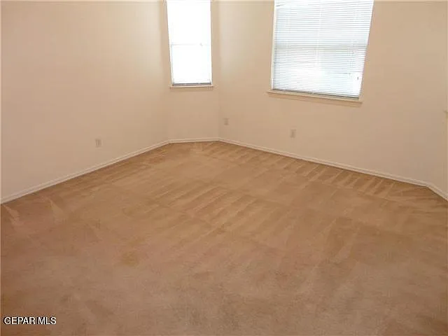 5729 Green Castle Rd — Photo 10