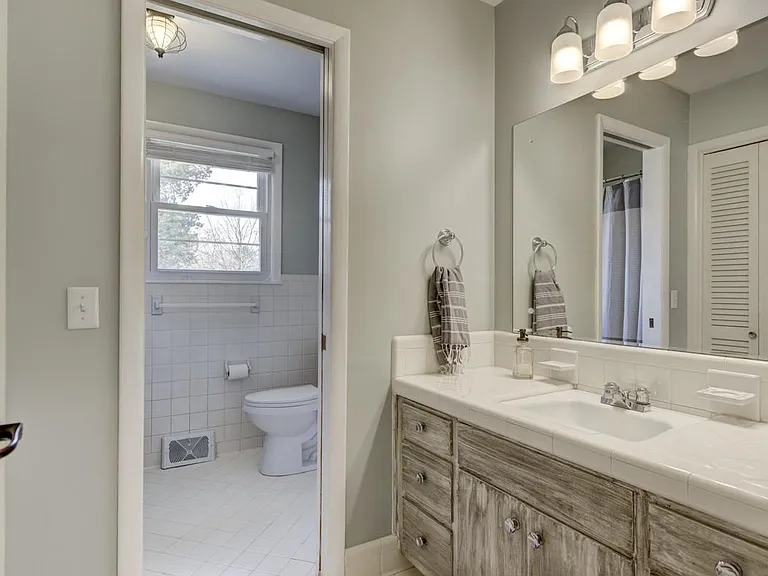 5405 Wakefield Dr — Photo 20