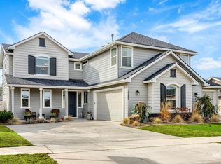 1127 Overland Trl, Middleton, ID 83644