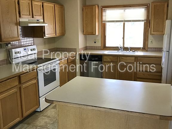5th image of 2230 Yorkshire St