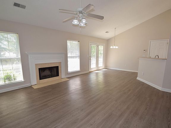 5th image of 232 Rolling Rock Rd
