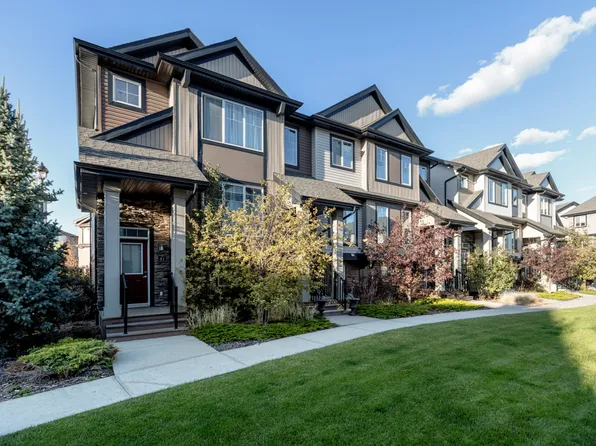 1776 Cunningham Way SW #2, Edmonton, AB T6W 2J5