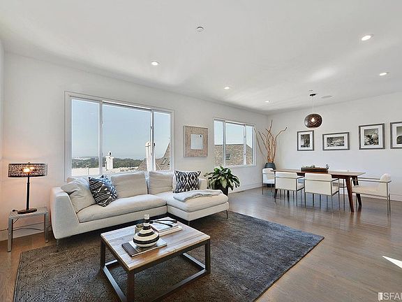3rd image of 1001 Ashbury St