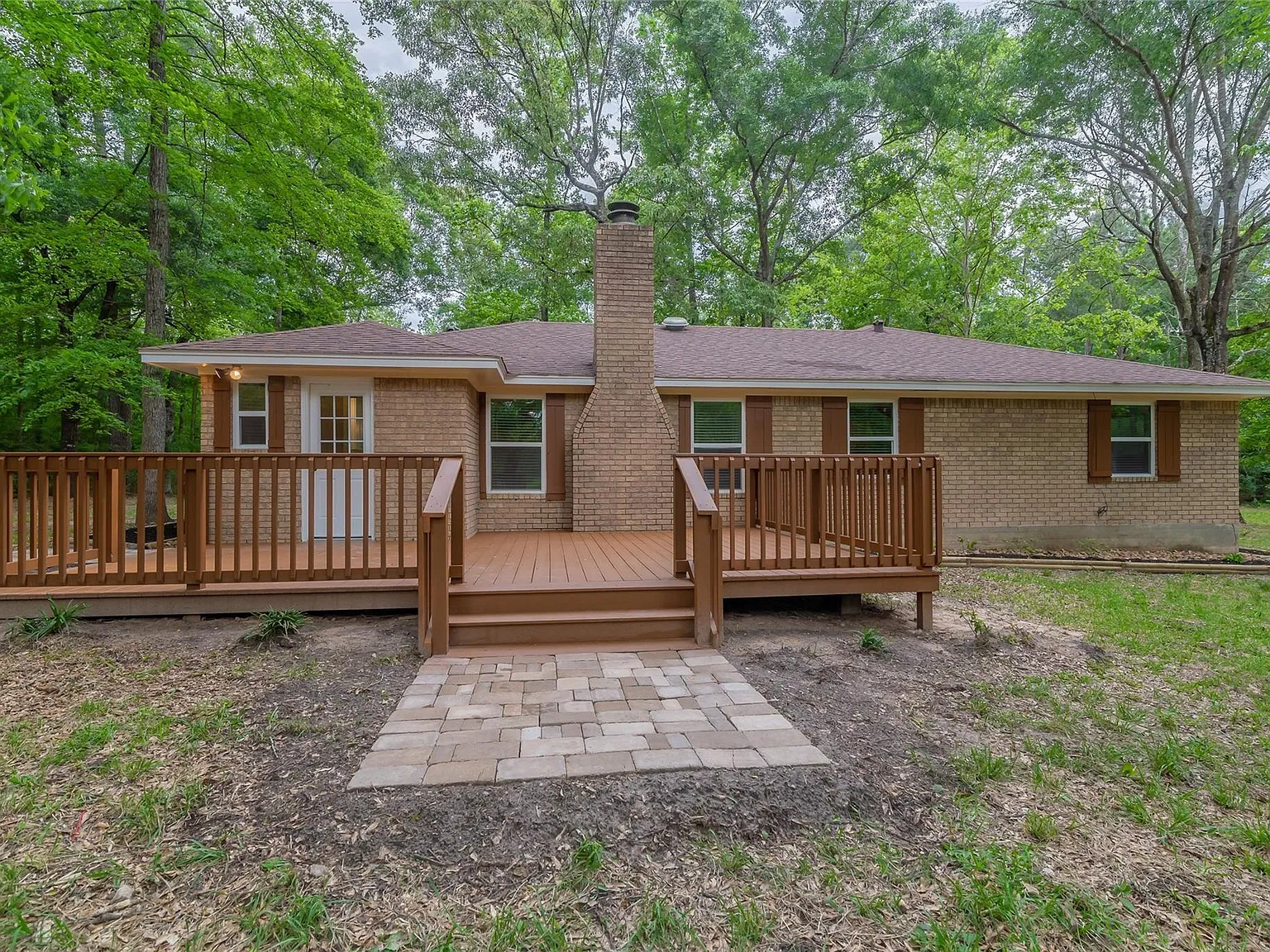 3 bed, 2.0 bath, 1513 sqft, $2,695 — Photo 2