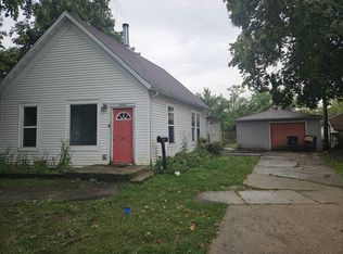 1009 Devonshire St, Hobart, IN 46342