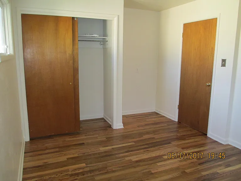 1122 S Cedar St — Photo 21
