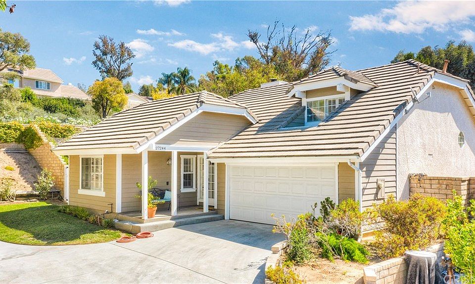 1st image of 27244 Camden Pl