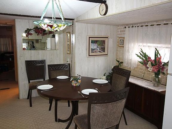 5th image of 10 Woodruff Way
