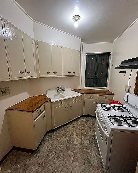 2nd image of 1410 East Ave APT 1B