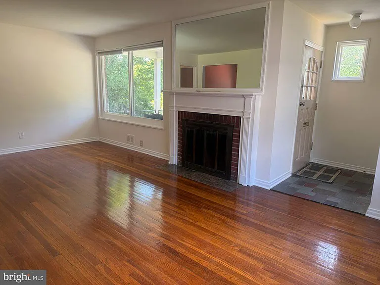 10903 Stillwater Ave — Photo 4