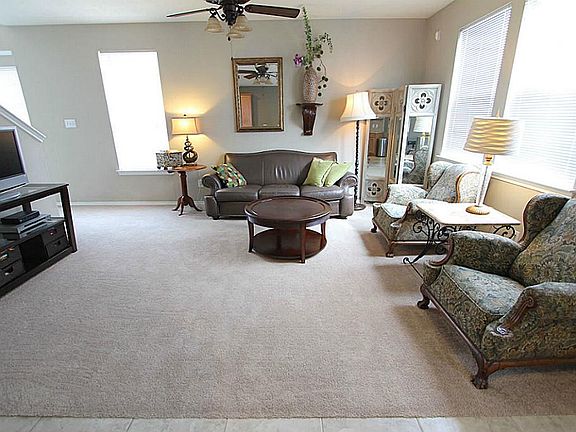 PERFECT FOR FAMILY GATHERINGS