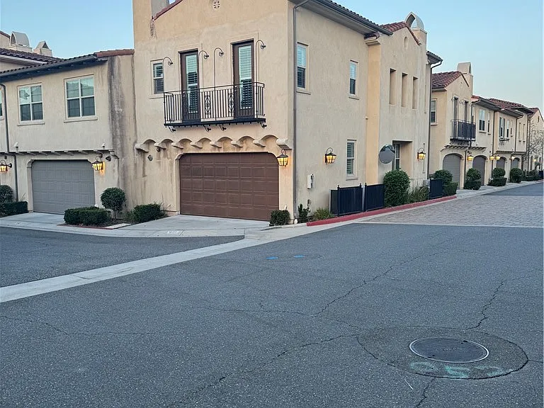844 Citrus Ct #29 — Photo 2