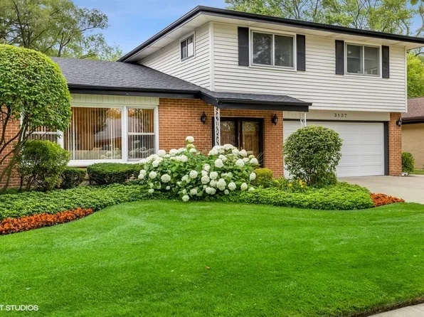 3137 Greenleaf Ave, Wilmette, IL 60091