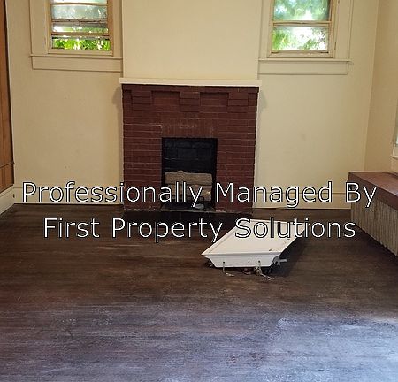 2nd image of 815 S Oakwood Ave #1