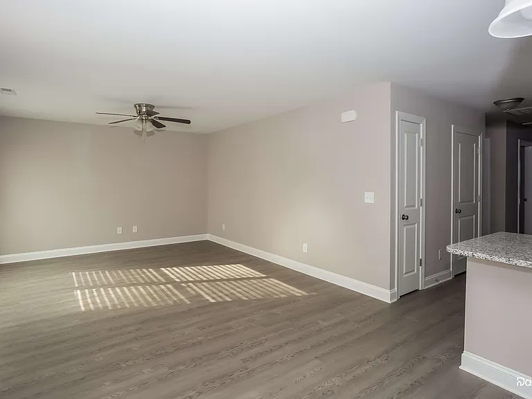 222 Arey Ave — Photo 5
