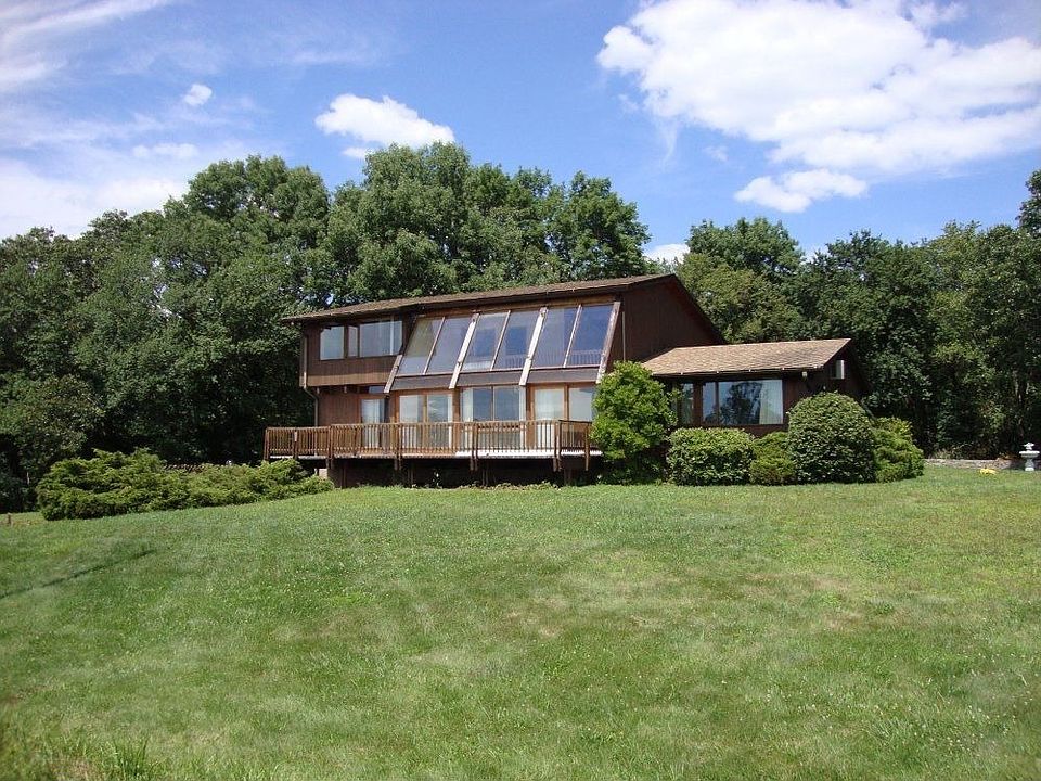For Sale: 282 County Home Road, Thompson, CT 06277