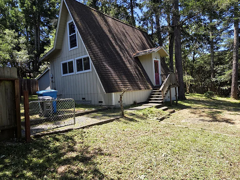 6072 Fredricks Rd — Photo 1