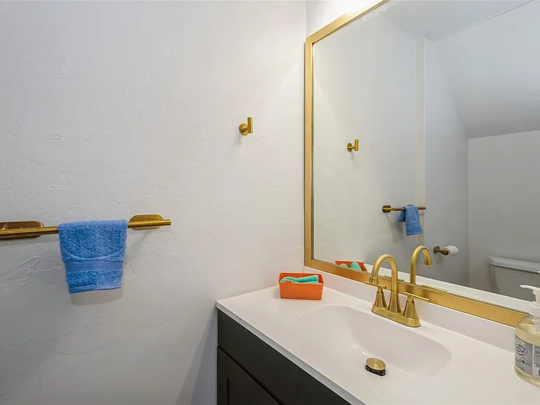 8208 NW 8th Pl — Photo 14