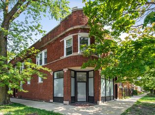 3853 W Wellington Ave #2F, Chicago, IL 60618